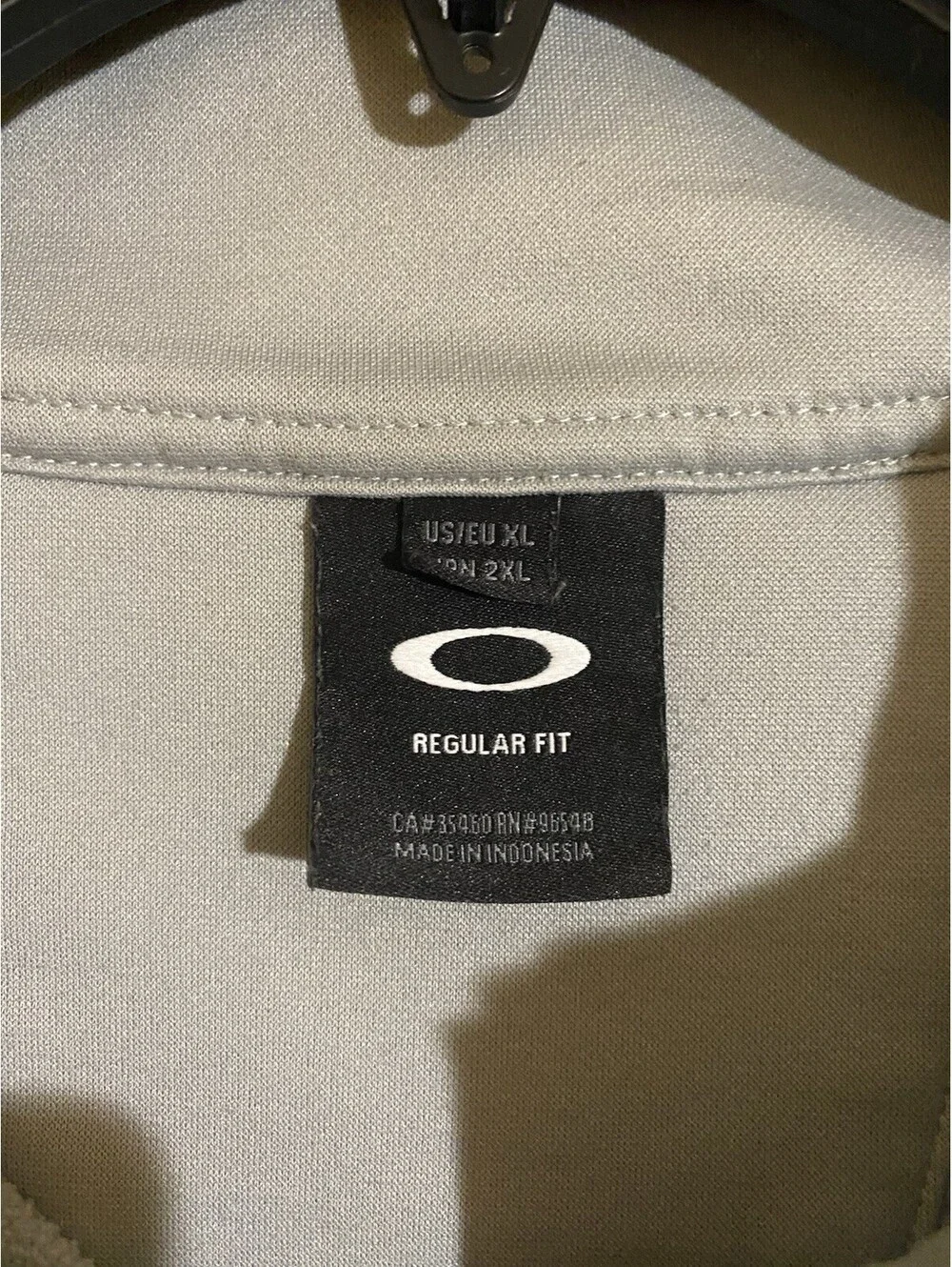 Oakley Men's Size XL Regular Fit Gray Quarter-Zip Jacket